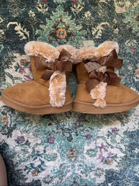 Kids Tan Faux-Fur Bow Winter Boots